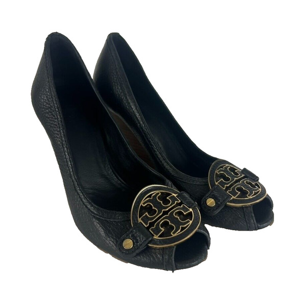 Tory Burch Wedge Pumps Women's Size 9 M Black Gold Leather Logo Peep Toe Wood - Picture 2 of 14